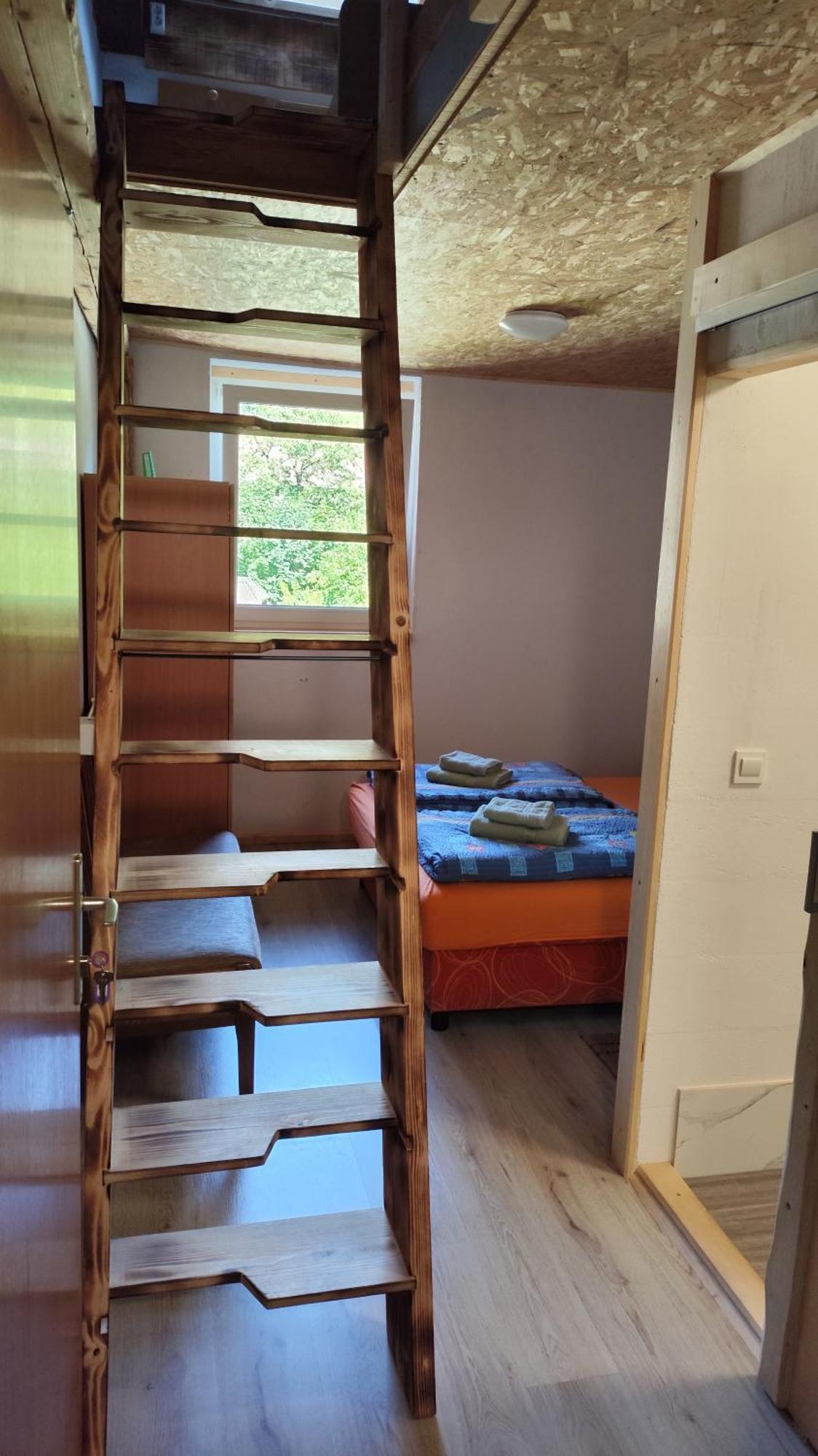 Domacija Markc Zelezniki Luaran gambar