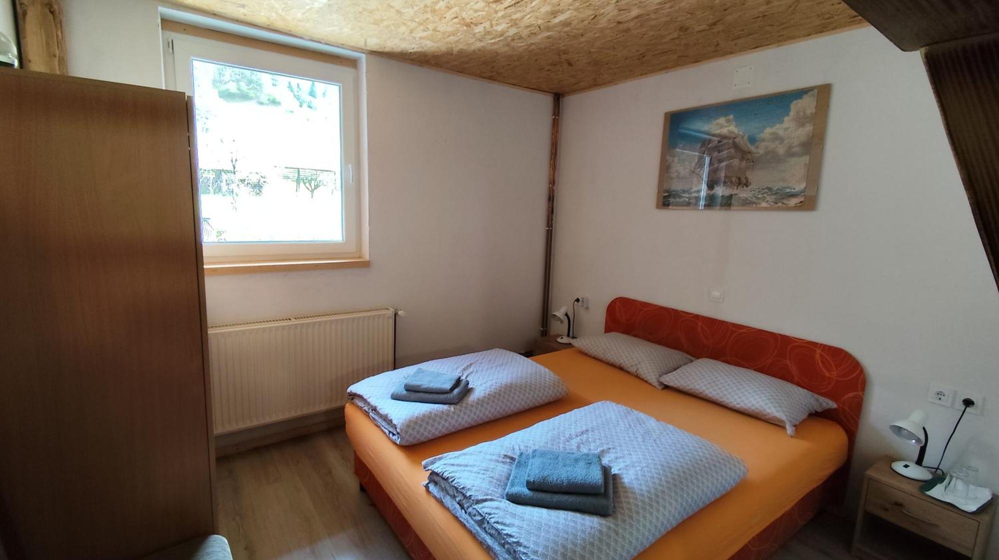 Domacija Markc Zelezniki Luaran gambar